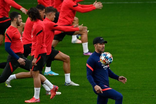 阿不都21+9徐杰25分 新疆6连胜终结广东9连胜